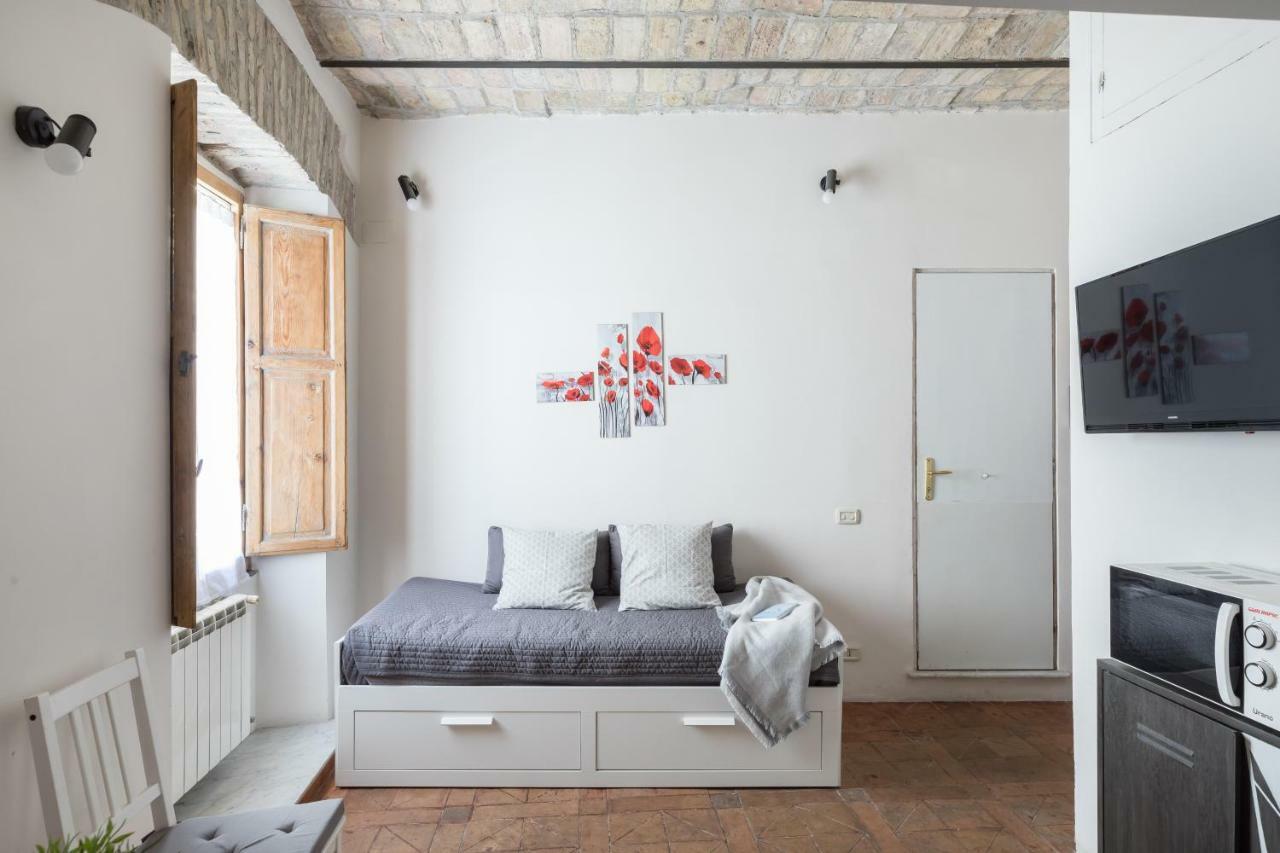 Apartament La Papessa Del Colosseo Rzym Zewnętrze zdjęcie