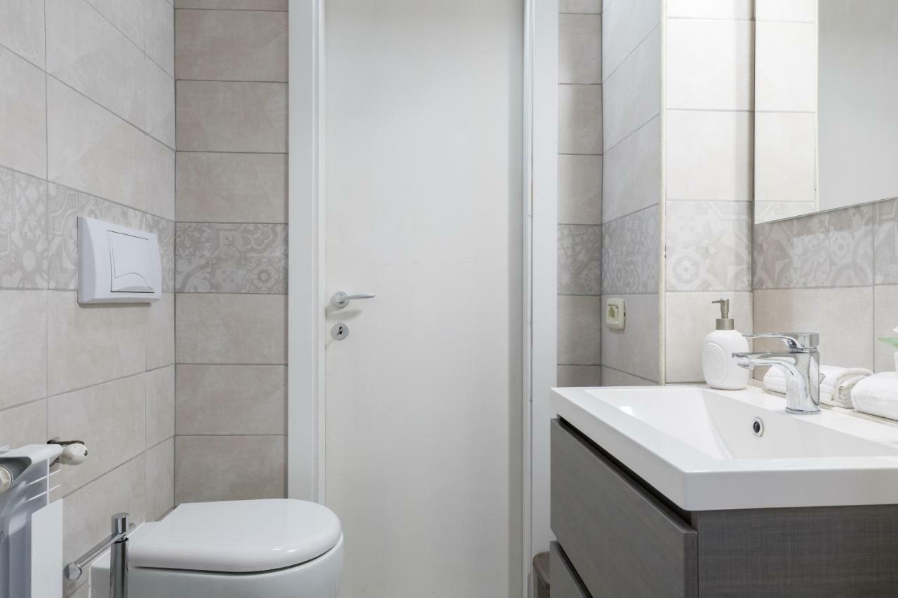 Apartament La Papessa Del Colosseo Rzym Zewnętrze zdjęcie